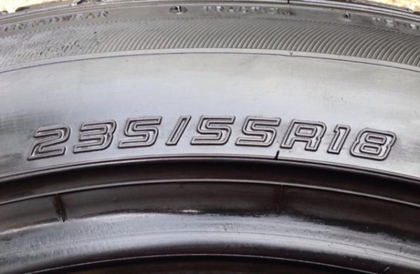 ยาง Dunlop 235 55 18 ปลายปี13 ราคาไม่แพง ยาง Dunlop 235 55 18 ปลายปี13 ราคาไม่แพง