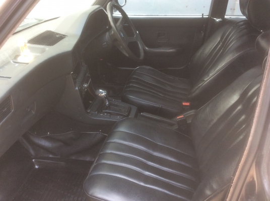 BMW E28 เครื่อง 1J  ออโต้ แอร์หนาว