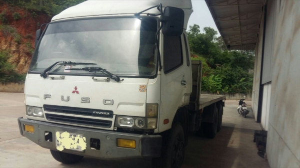 ขายด่วนครับ รถมิตชู 10 ล้อพื้นเรียบ 1 เพลา ปี49 เครื่อง 6D16 โบ อินเตอร์ 225 แรง 6 เกียร ธรรมดา