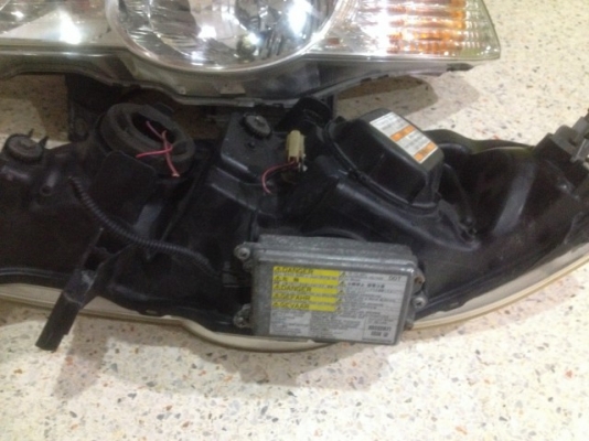 ไฟหน้า HONDA ODYSSEY RA6 เป็นซีน่อนเเท้โรงงานเก่าญี่ปุ่นเเท้สภาพสวยคู่ละ ไฟหน้า HONDA ODYSSEY RA6 เป็นซีน่อนเเท้โรงงานเก่าญี่ปุ่นเเท้สภาพสวยคู่ละ