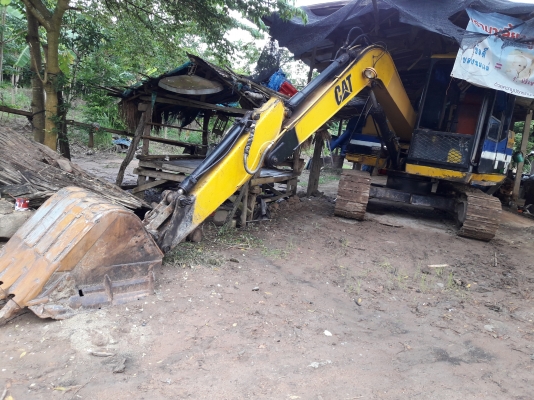 ขายรถแบคโฮCATE70Bรถนำเข้าจากญี่ปุ่นรถสวยมากมีใบอิน ขายรถแบคโฮCATE70Bรถนำเข้าจากญี่ปุ่นรถสวยมากมีใบอิน