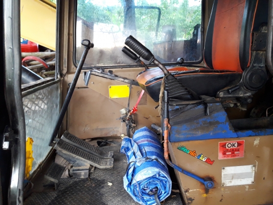 ขายรถแบคโฮCATE70Bรถนำเข้าจากญี่ปุ่นรถสวยมากมีใบอิน ขายรถแบคโฮCATE70Bรถนำเข้าจากญี่ปุ่นรถสวยมากมีใบอิน