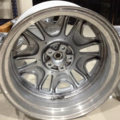 ล้อ19นิ้ว CRIMSON แท้มิเนียมทั้งชุด Made Japan หน้า8.5นิ้ว ET28 หลัง 9 นิ้ว ET 20 5รู114 สภาพสวยไม่มีซ่อมแตกดุ้งคด ตจวส่งได้