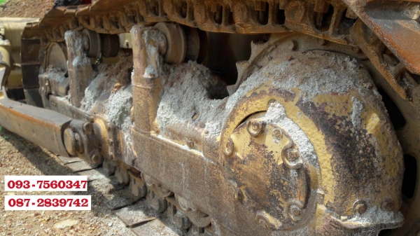 ขายรถแทรกเตอร์ตีนตะขาบ CAT D6D