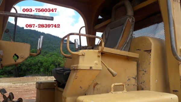 ขายรถแทรกเตอร์ตีนตะขาบ CAT D6D