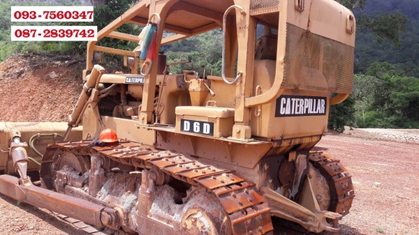 ขายรถแทรกเตอร์ตีนตะขาบ CAT D6D