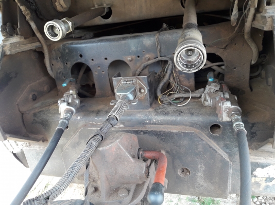 ขายด่วนรถสิบล้อดั้มสามมิตรเครือง360แรงปี53รถสวยเดิมยางดี ขายด่วนรถสิบล้อดั้มสามมิตรเครือง360แรงปี53รถสวยเดิมยางดี