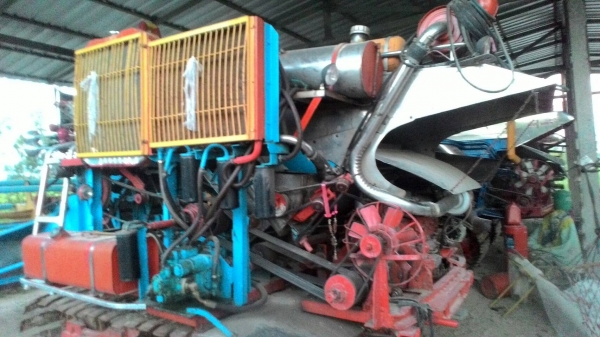 ขายรถเกียวอุ่ พ.เจริญการช่าง รองกระสอบ เครืองยนต์อีซุซุ 195 ตัวเดิน 12 ปั้ม22 หน้าเกียว 3 เมตร ต้องการขาย ด่วน ราคา 450000 บาท ขายรถเกียวอุ่ พ.เจริญการช่าง รองกระสอบ เครืองยนต์อีซุซุ 195 ตัวเดิน 12 ปั้ม22 หน้าเกียว 3 เมตร ต้องการขาย ด่วน ราคา 450000 บาท