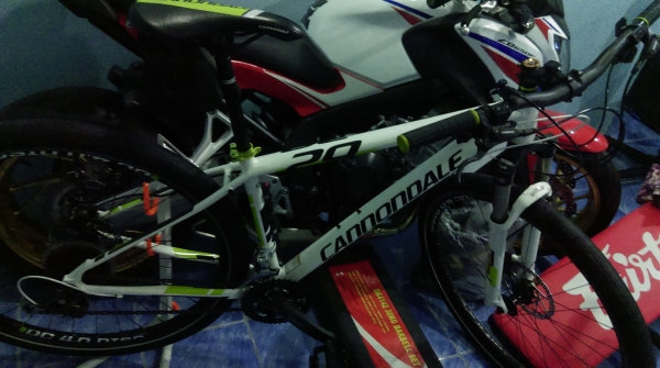 ขายจักรยานเสือภูเขา Cannondale trail 4 ขายจักรยานเสือภูเขา Cannondale trail 4