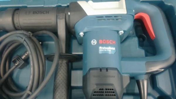 สกัดไฟฟ้า Bosch Gsh5x plus ของใหม่ ขายราคามือสอง สกัดไฟฟ้า Bosch Gsh5x plus ของใหม่ ขายราคามือสอง