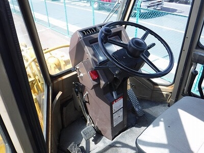 ถึงไทยแล้วครับ KOMATSU WA200-1 ซีเรียล 30,000กว่า ญี่ปุ่นแท้ โทร.090-986-2521 อ๊อบ ถึงไทยแล้วครับ KOMATSU WA200-1 ซีเรียล 30,000กว่า ญี่ปุ่นแท้ โทร.090-986-2521 อ๊อบ