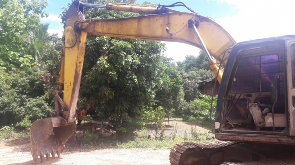 ขาย 515,000 KOBELCO sk 200-3 เครื่องดี ปั้มแรง ไฟฟ้าครบ บูม อามร์มีปะ ช่วงล่างอ่อน 090-772-3710 090-772-3708 ขาย 515,000 KOBELCO sk 200-3 เครื่องดี ปั้มแรง ไฟฟ้าครบ บูม อามร์มีปะ ช่วงล่างอ่อน 090-772-3710 090-772-3708