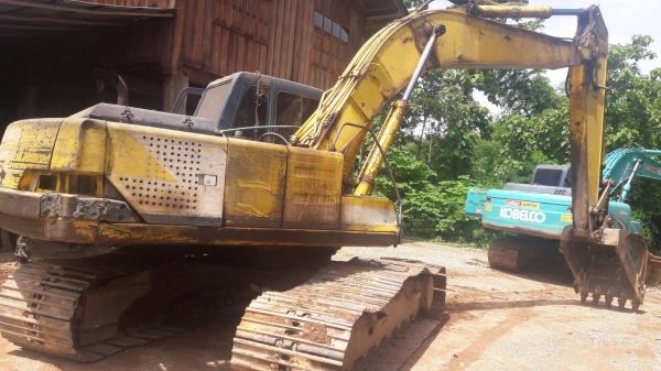 ขาย 515,000 KOBELCO sk 200-3 เครื่องดี ปั้มแรง ไฟฟ้าครบ บูม อามร์มีปะ ช่วงล่างอ่อน 090-772-3710 090-772-3708 ขาย 515,000 KOBELCO sk 200-3 เครื่องดี ปั้มแรง ไฟฟ้าครบ บูม อามร์มีปะ ช่วงล่างอ่อน 090-772-3710 090-772-3708