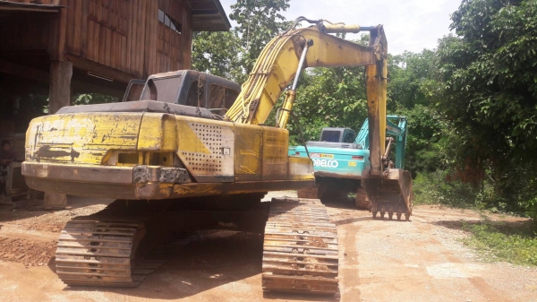 ขาย 515,000 KOBELCO sk 200-3 เครื่องดี ปั้มแรง ไฟฟ้าครบ บูม อามร์มีปะ ช่วงล่างอ่อน 090-772-3710 090-772-3708 ขาย 515,000 KOBELCO sk 200-3 เครื่องดี ปั้มแรง ไฟฟ้าครบ บูม อามร์มีปะ ช่วงล่างอ่อน 090-772-3710 090-772-3708