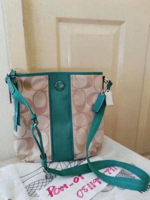 กระเป๋าสะพาย COACH สภาพใหม่ กระเป๋าสะพาย COACH สภาพใหม่