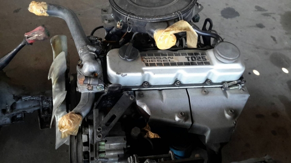 ขายเเครื่องนิสสันTD25ฝาขาว เครื่องดีพร้อมใช้งาน ขายเเครื่องนิสสันTD25ฝาขาว เครื่องดีพร้อมใช้งาน