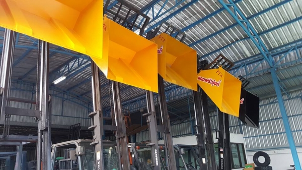 แหล่งรวมรถโฟล์คลิฟท์งาเทอิ้งค์ฟอร์คสำหรับตักยางก้อนยางพาราและยางถ้วยขี้ยาง081-8342060 แหล่งรวมรถโฟล์คลิฟท์งาเทอิ้งค์ฟอร์คสำหรับตักยางก้อนยางพาราและยางถ้วยขี้ยาง081-8342060