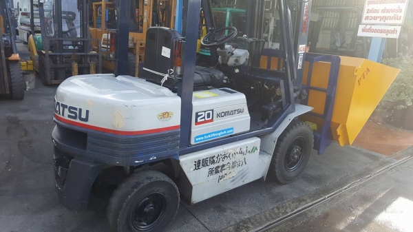 แหล่งรวมรถโฟล์คลิฟท์งาเทอิ้งค์ฟอร์คสำหรับตักยางก้อนยางพาราและยางถ้วยขี้ยาง081-8342060 แหล่งรวมรถโฟล์คลิฟท์งาเทอิ้งค์ฟอร์คสำหรับตักยางก้อนยางพาราและยางถ้วยขี้ยาง081-8342060