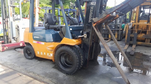 แหล่งรวมรถโฟล์คลิฟท์งาเทอิ้งค์ฟอร์คสำหรับตักยางก้อนยางพารายางถ้วยและขี้ยาง081-8342060 แหล่งรวมรถโฟล์คลิฟท์งาเทอิ้งค์ฟอร์คสำหรับตักยางก้อนยางพารายางถ้วยและขี้ยาง081-8342060