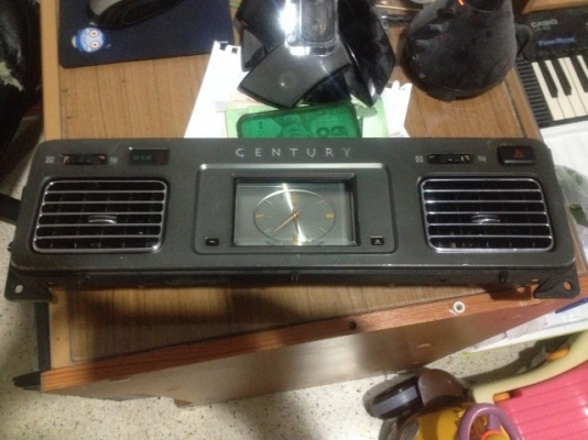 กรอบช่องเเอร์มีนาฬิกาเเบบเข็มคลาสิคเก่าญี่ปุ่นเอาไปเเปลงใส่รถได้