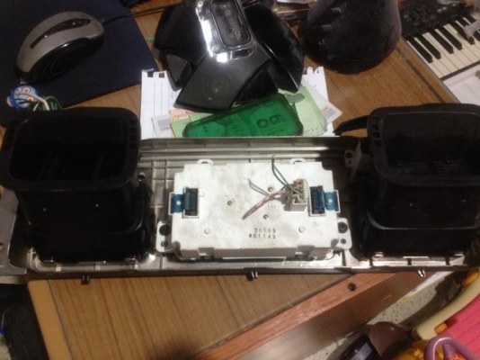 กรอบช่องเเอร์มีนาฬิกาเเบบเข็มคลาสิคเก่าญี่ปุ่นเอาไปเเปลงใส่รถได้