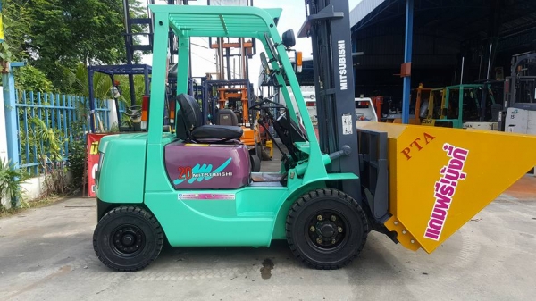 แหล่งรวมรถโฟล์คลิฟท์งาเทอิ้งค์ฟอร์คงากระดกเทได้ งาคว่ำหงายงาใส่บุ้งกี๋สำหรับตักยางก้อนยางพารายางถ้วยและขี้ยาง081-83420602