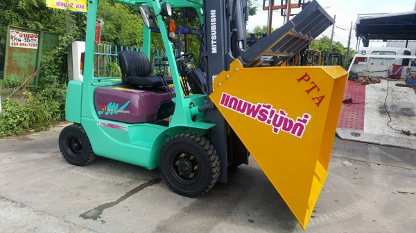 แหล่งรวมรถโฟล์คลิฟท์งาเทอิ้งค์ฟอร์คงากระดกเทได้ งาคว่ำหงายงาใส่บุ้งกี๋สำหรับตักยางก้อนยางพารายางถ้วยและขี้ยาง081-83420602