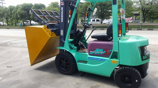 แหล่งรวมรถโฟล์คลิฟท์งาเทอิ้งค์ฟอร์คงากระดกเทได้ งาคว่ำหงายงาใส่บุ้งกี๋สำหรับตักยางก้อนยางพารายางถ้วยและขี้ยาง081-83420602