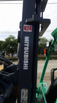 แหล่งรวมรถโฟล์คลิฟท์งาเทอิ้งค์ฟอร์คงากระดกเทได้ งาคว่ำหงายงาใส่บุ้งกี๋สำหรับตักยางก้อนยางพารายางถ้วยและขี้ยาง081-83420602