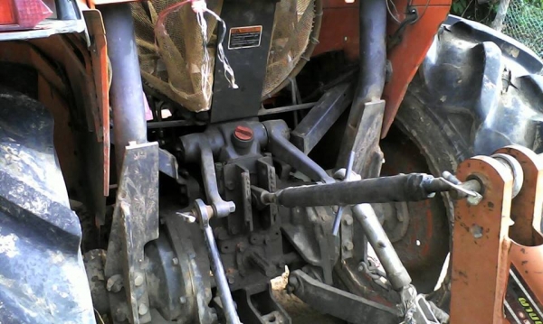 ขายรถไถ KUBOTA L3408DI ใช้งานงาน3153ชั่วโมง อุปกรณ์ ดันหน้า ผานหลัง รถสวยสภาพดี พร้อมใช้งาน เอกสารถูกต้อง เล่มทะเบียนพร้อมโอน ราคา200,000 สนใจโทร 090-8588220คุณนะ 093-3258446คุณบิว หรือเข้าดูสินค้าอื่นๆได้ที่ www.narong2truck.com หรือ www.truck.in.th/498