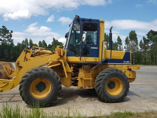 ขายรถตักข้าว KOMATSU WA100-1สภาพสวย พร้อมใช้งาน เอวอ่อน เครื่องแน่นใช้งานทุกวัน