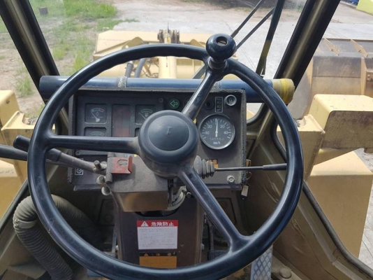 ขายรถตักข้าว KOMATSU WA100-1สภาพสวย พร้อมใช้งาน เอวอ่อน เครื่องแน่นใช้งานทุกวัน ขายรถตักข้าว KOMATSU WA100-1สภาพสวย พร้อมใช้งาน เอวอ่อน เครื่องแน่นใช้งานทุกวัน