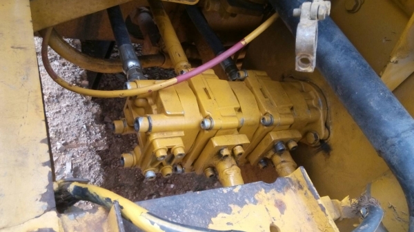 ขายรถแมคโค PC-40-6 รถสวยครับขายไม่แพงเครื่องเดิมปั้มเดิมครับ