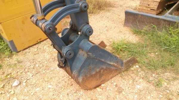 ขายรถแมคโค PC-40-6 รถสวยครับขายไม่แพงเครื่องเดิมปั้มเดิมครับ