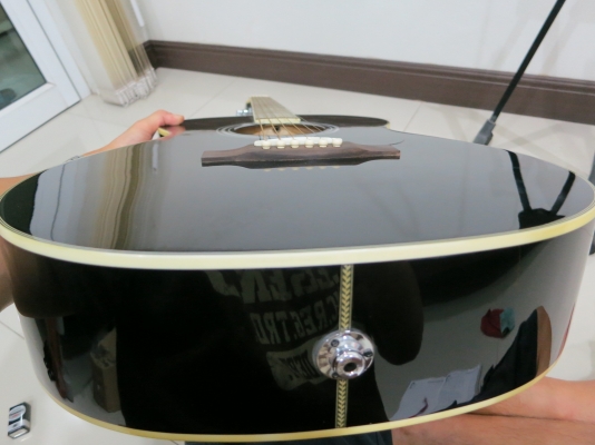 กีต้าร์โปร่งไฟฟ้า Tagima รุ่น MONTANA สีดำเงา ของใหม่ มือหนึ่ง EQ TEQ-5 อย่างดี