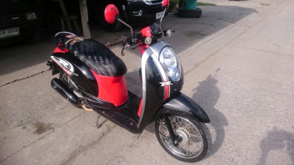 scoopy i เครื่องเดิม ภาษีไม่ขาด พร้อมใช้งาน