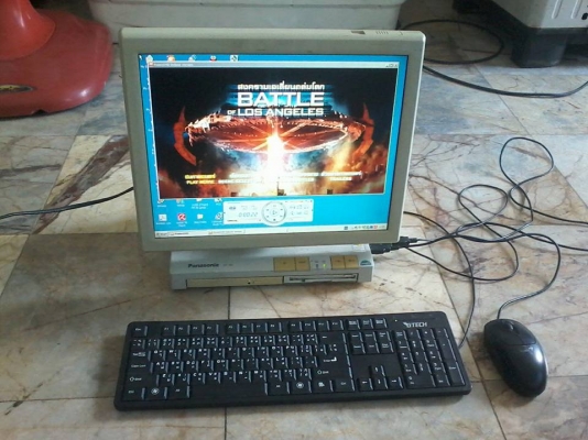 ขายคอมพ์ตั้งโต๊ะของpanasonicแบบมีcpuในตัวประหยัดพื้นที่