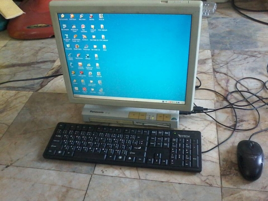 ขายคอมพ์ตั้งโต๊ะของpanasonicแบบมีcpuในตัวประหยัดพื้นที่