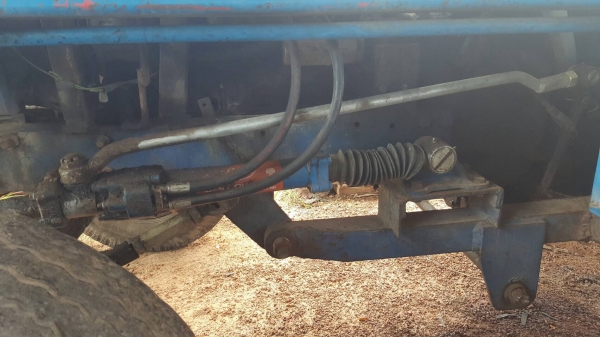 ขาย รถไถ FORD 5000 ติดคีบปัญญาประดิษฐ์จักรกล คีบใช้งานแค่ปีเดียว เอกสารใบซื้อขาย ราคาคุยกันได้ครับ