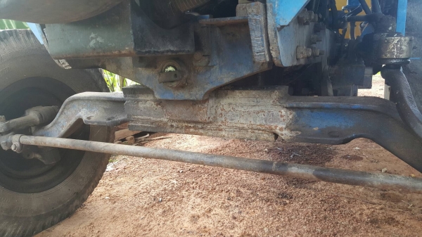 ขาย รถไถ FORD 5000 ติดคีบปัญญาประดิษฐ์จักรกล คีบใช้งานแค่ปีเดียว เอกสารใบซื้อขาย ราคาคุยกันได้ครับ