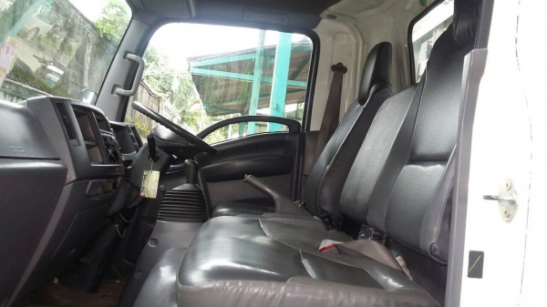 ขาย ISUZU NQR175 ปี55 กระบะยาว5.5เมตร ขาย ISUZU NQR175 ปี55 กระบะยาว5.5เมตร
