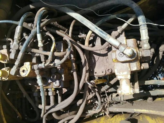 KOBELCO 455,000 บาท SK100  MARK 3 เครื่องดี ไฟฟ้าครบ เอกสารเล่มทะเบียน รถอยู่ จ.สุรินทร์