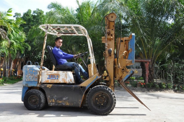 ขายFORKLIFT TCM FD25(2.5ตัน)งากระดก ดีเซล เสา3เมตร สวยเดิมจากญี่ปุ่น ยังไม่เคยใช้ในไทย 118,000เท่านั้น!! ขายFORKLIFT TCM FD25(2.5ตัน)งากระดก ดีเซล เสา3เมตร สวยเดิมจากญี่ปุ่น ยังไม่เคยใช้ในไทย 118,000เท่านั้น!!