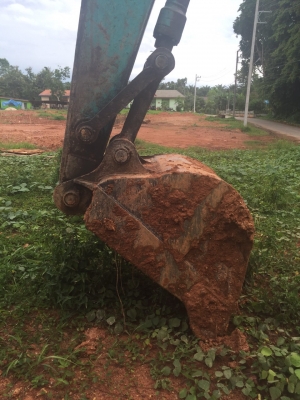 ขายรถแบคโฮ KOBELCO SK200-6E YN10 ทำงาน 1XXXXชั่วโมง สนใจโทร 081-970-1072