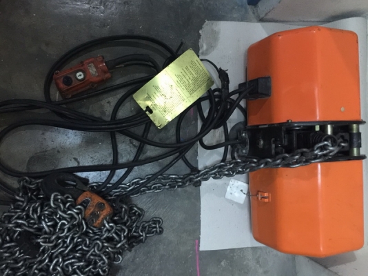 ขายรอกโซ่ไฟฟ้าขนาด1ตัน มือสอง ยี่ห้อhitachi ขายรอกโซ่ไฟฟ้าขนาด1ตัน มือสอง ยี่ห้อhitachi