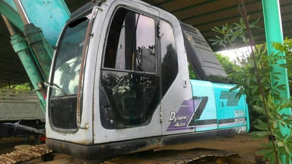 ขาย 1,070,000 KOBELCO SK200 MARK 6 YN 08 ทำงาน 25,559 ชั่วโมง เครื่องดี ไฟฟ้าครบ  เอกสารอินวอยท์ รถอยู่ จ.กำแพงเพชร 090-772-3710 090-772-3708