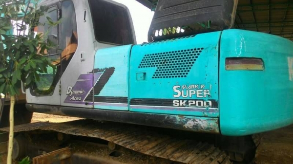 ขาย 1,070,000 KOBELCO SK200 MARK 6 YN 08 ทำงาน 25,559 ชั่วโมง เครื่องดี ไฟฟ้าครบ  เอกสารอินวอยท์ รถอยู่ จ.กำแพงเพชร 090-772-3710 090-772-3708