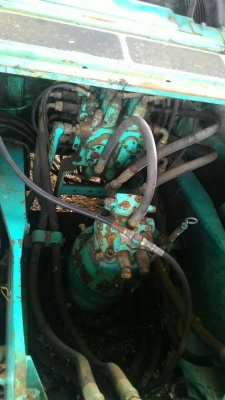 ขาย 1,070,000 KOBELCO SK200 MARK 6 YN 08 ทำงาน 25,559 ชั่วโมง เครื่องดี ไฟฟ้าครบ  เอกสารอินวอยท์ รถอยู่ จ.กำแพงเพชร 090-772-3710 090-772-3708