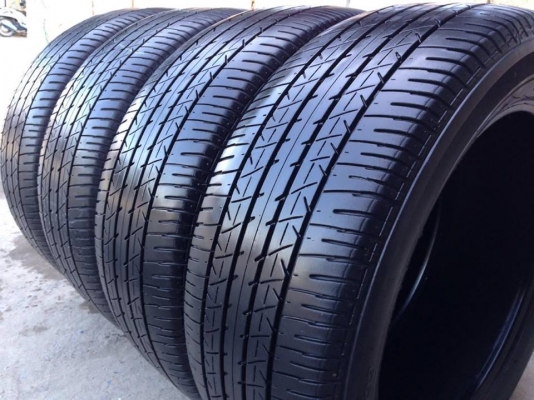ยาง Bridgstone 215-55-17 ปี 14 ครบชุด 4 เส้น 4500  สภาพสวยๆไม่มีปะไม่บวมไม่กินข้างดอกยางเหลือเยอะเอาไปวิ่งกันใด้อีกยาวค่ะ