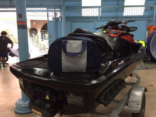 ผ้าคลุมเจ็ทสกี